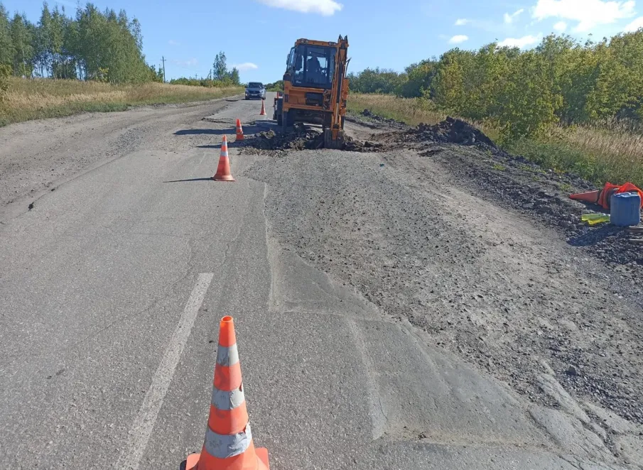 Ремонт автодороги (подъём на гору около автозаправки "Волгапетролеум")